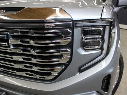 Certified 2024 GMC Sierra 1500 Denali w/ Technology Package AWD/4WD image 5