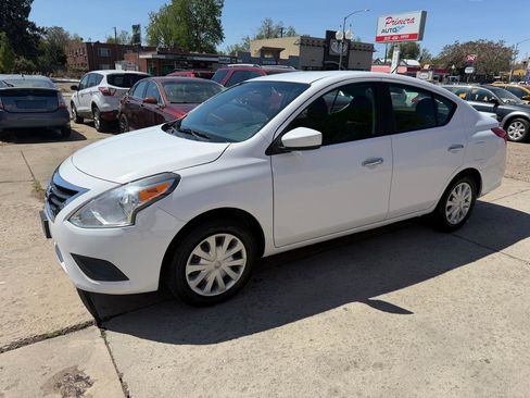 Used 2019 Nissan Versa SV image 12
