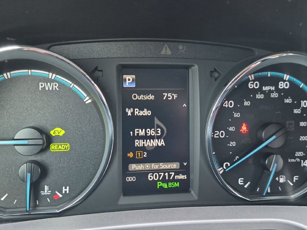 Used 2018 Toyota RAV4 Limited w/ Advanced Technology Package AWD/4WD image 14