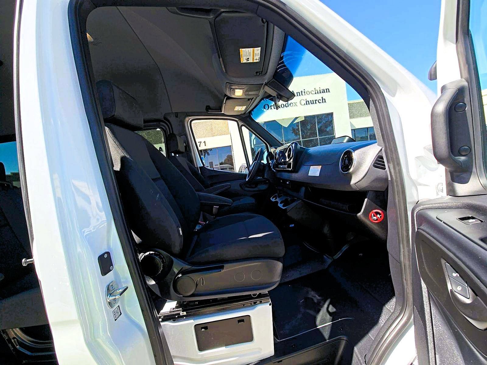 Used 2026 Mercedes-Benz Sprinter 2500 image 12