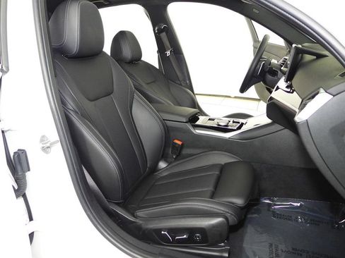 Used 2024 BMW 330i Sedan w/ Convenience Package RWD image 19