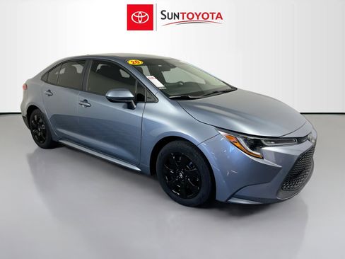Used 2020 Toyota Corolla LE image 1
