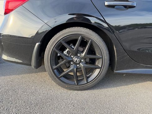 Used 2024 Honda Civic Sport image 9