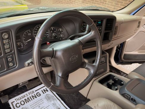 Used 2002 Chevrolet Avalanche 2500 AWD/4WD image 15