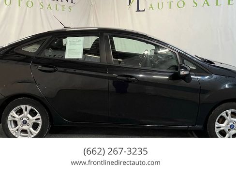 Used 2014 Ford Fiesta SE image 8