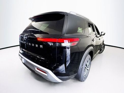 New 2025 Nissan Pathfinder SL image 5