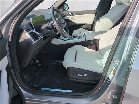 Used 2026 BMW X5 xDrive40i w/ M Sport Package AWD/4WD image 17