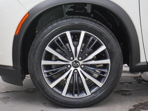 Used 2023 INFINITI QX60 Sensory AWD/4WD image 28