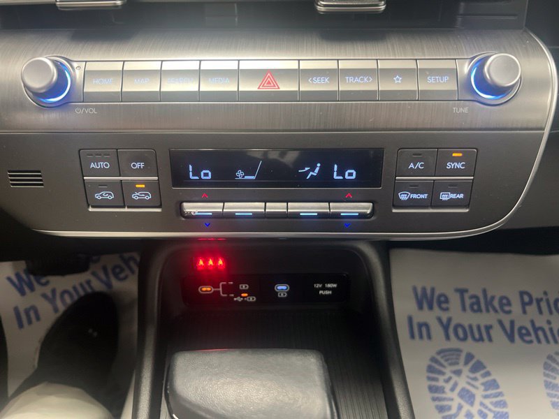 Used 2024 Hyundai Kona SEL AWD/4WD image 27