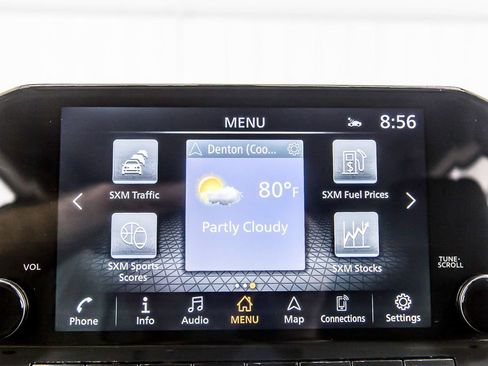 Used 2022 Nissan Pathfinder SL w/ Lighting Package (N92) FWD image 21