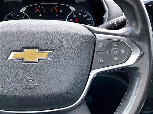 Used 2020 Chevrolet Traverse Premier FWD image 21