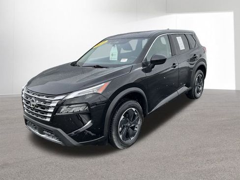 Certified 2024 Nissan Rogue SV image 2