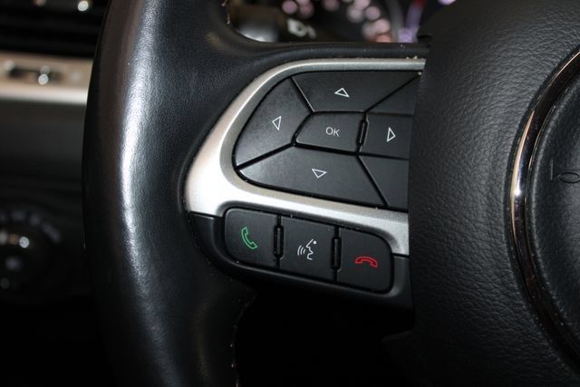 Used 2020 Jeep Compass Latitude w/ Cold Weather Group AWD/4WD image 23