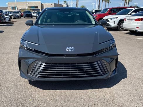 Used 2025 Toyota Camry XLE w/ Premium Plus Package FWD image 2