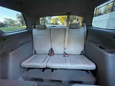 Used 2014 GMC Acadia SLT image 10