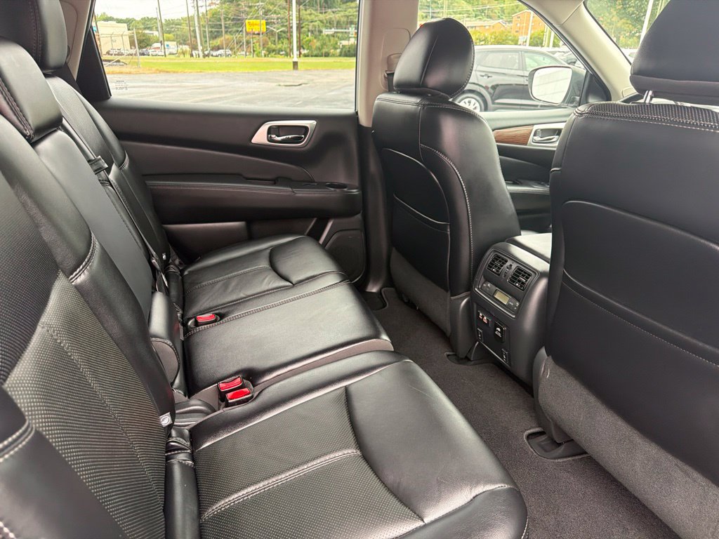Certified 2019 Nissan Pathfinder Platinum AWD/4WD image 13