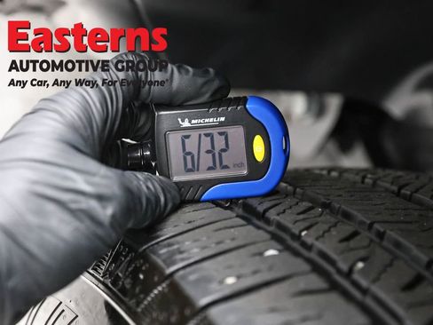 Used 2024 Jeep Wrangler Unlimited AWD/4WD image 26