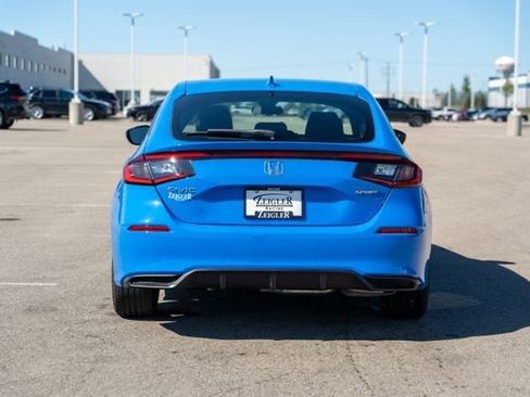 Used 2025 Honda Civic Sport image 6
