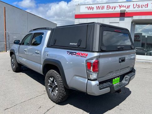 Used 2021 Toyota Tacoma TRD Off-Road w/ TRD Premium Off Road Package AWD/4WD image 6