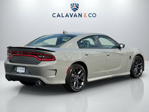 Used 2023 Dodge Charger R/T w/ Plus Group RWD image 7