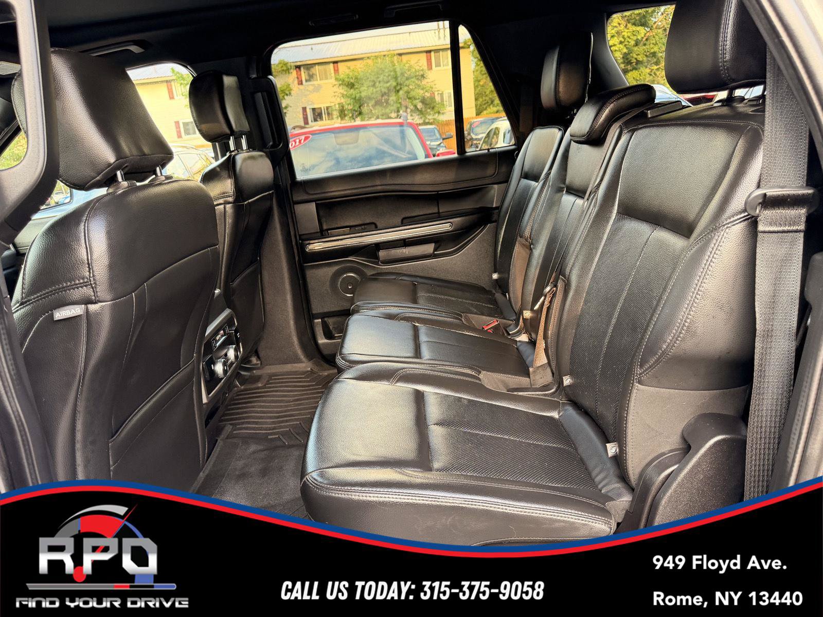 Used 2020 Ford Expedition Max XLT w/ Equipment Group 202A AWD/4WD image 16