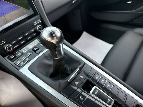 Used 2024 Porsche 718 Boxster S RWD image 22