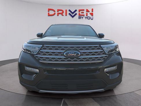 Used 2022 Ford Explorer Limited w/ Limited Technology Package image 8