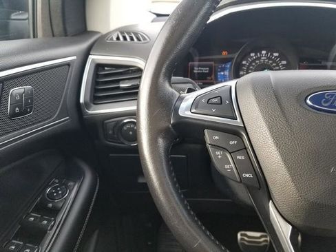 Used 2015 Ford Edge Sport image 24