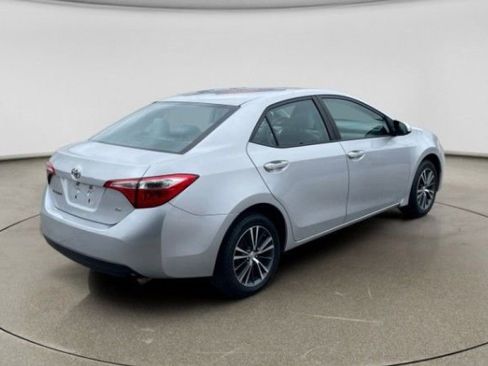 Used 2016 Toyota Corolla LE image 9