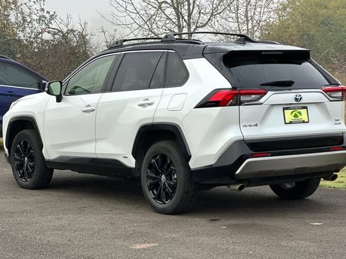 Used 2024 Toyota RAV4 XSE image 6