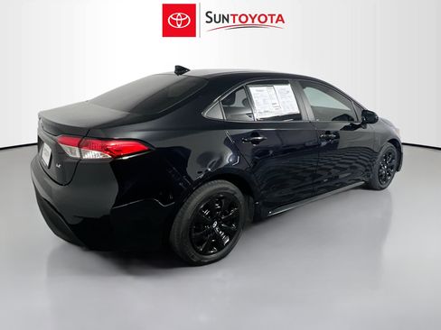 Used 2024 Toyota Corolla LE FWD image 4
