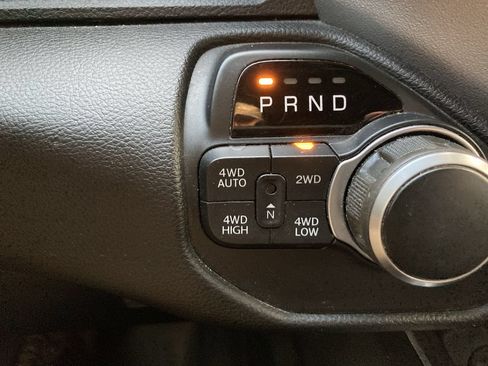Used 2019 RAM 1500 Big Horn AWD/4WD image 14