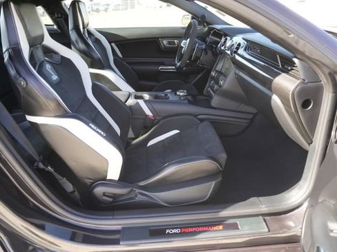 Used 2022 Ford Mustang Shelby GT500 w/ Technology Package image 14