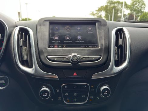 Used 2021 Chevrolet Equinox LT FWD image 22