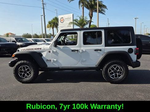 Used 2026 Jeep Wrangler Unlimited Rubicon AWD/4WD image 4