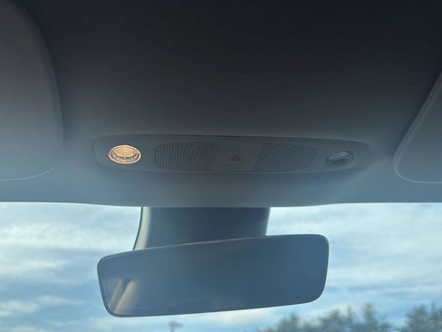 Used 2020 Tesla Model 3 Standard Range image 16