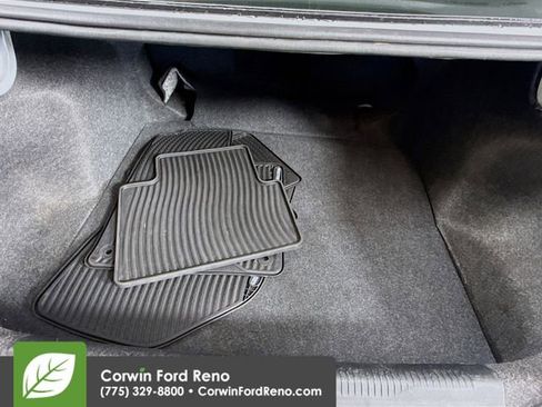 Used 2015 Chrysler 200 Limited w/ Convenience Group image 24