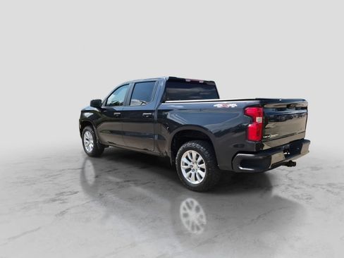 Used 2022 Chevrolet Silverado 1500 Custom AWD/4WD image 6