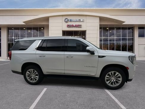 Used 2021 GMC Yukon SLT w/ SLT Premium Package RWD image 16
