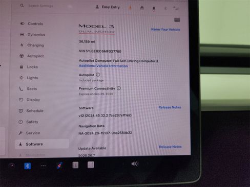 Used 2021 Tesla Model 3 Performance image 12