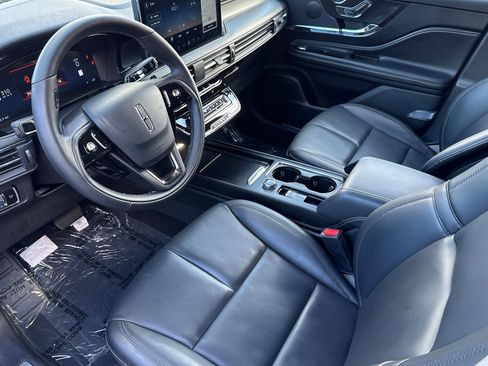 Used 2025 Lincoln Corsair FWD w/ Equipment Group 101A image 10