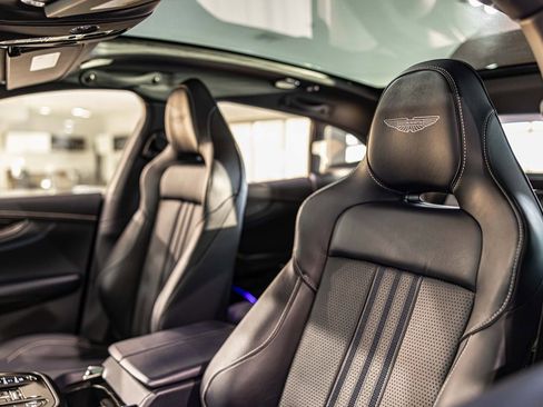 Used 2025 Aston Martin DBX 707 image 19