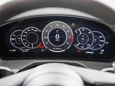 Certified 2024 Porsche Panamera RWD image 18