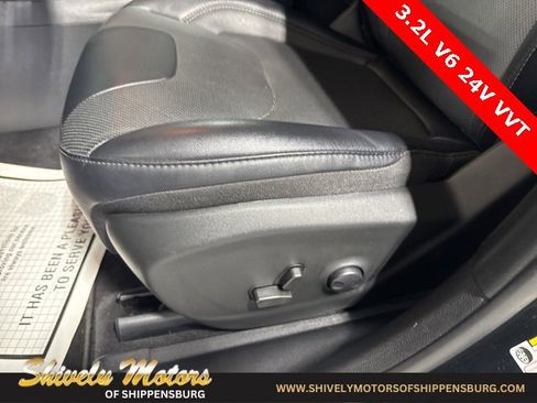 Used 2022 Jeep Cherokee Limited image 13