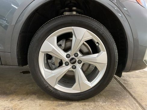 Used 2023 Audi Q5 2.0T Premium image 31