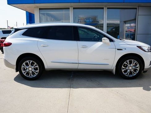 Used 2019 Buick Enclave Avenir w/ Avenir Technology Package image 37