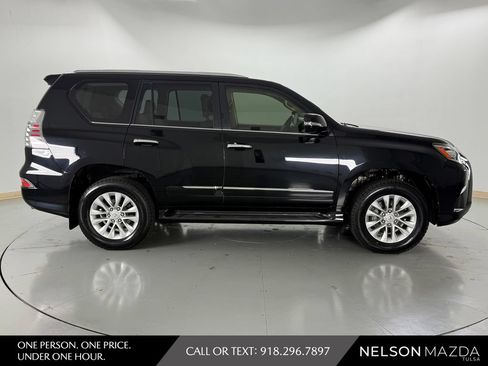Used 2017 Lexus GX 460 Premium AWD/4WD image 5