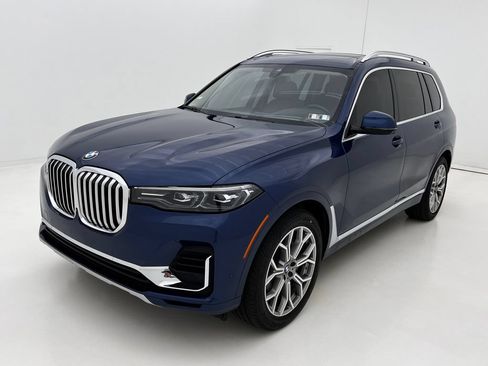 Used 2020 BMW X7 xDrive40i w/ Premium Package AWD/4WD image 4