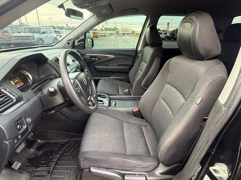 Used 2019 Honda Ridgeline Sport image 13