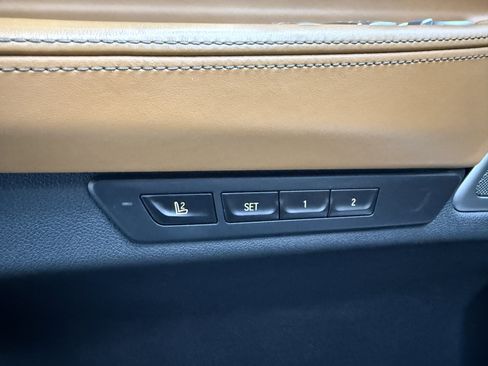 Used 2019 BMW 750i xDrive image 11